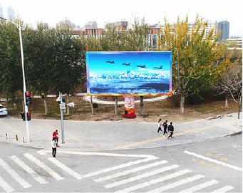 武定户外大屏广告投放要点。